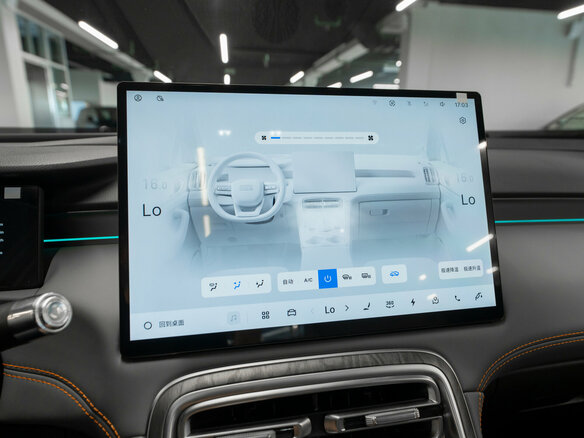 2026 Geely Galaxy M7, серый - вид 24