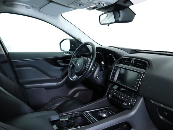 2016 Jaguar F-Pace I, чёрный, 2360000 рублей - вид 13