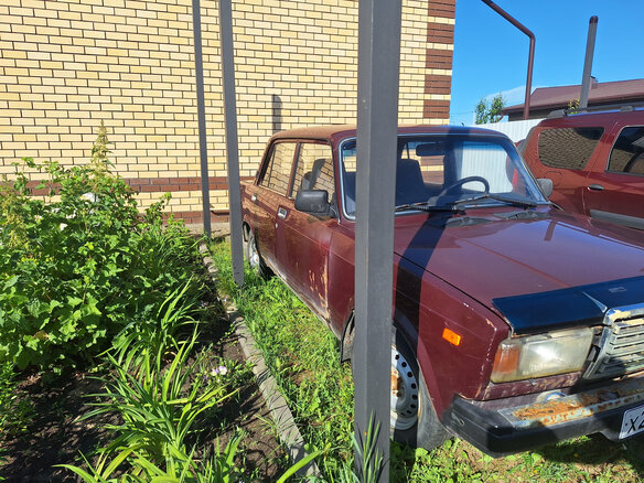 2008 Lada (ВАЗ) 2107, пурпурный, 100000 рублей - вид 1