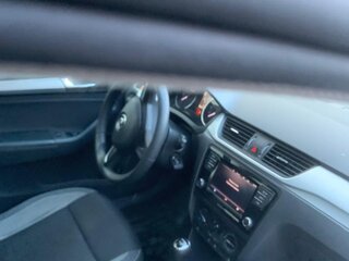 2018 Skoda Rapid I Рестайлинг, белый, 750000 рублей, вид 5