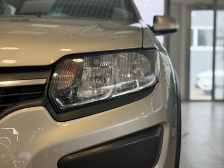 2018 Renault Sandero Stepway II, бежевый, 1150000 рублей, вид 4