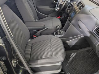 2012 Volkswagen Polo V, чёрный, 800000 рублей, вид 4
