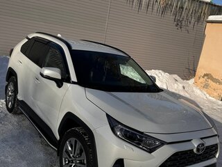 2022 Toyota RAV4 V (XA50), белый, 3110000 рублей, вид 1