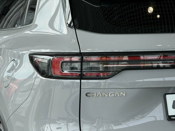 2026 Changan UNI-S I Рестайлинг, серый - вид 18