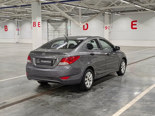 2013 Hyundai Solaris I, серый, 499000 рублей, вид 5