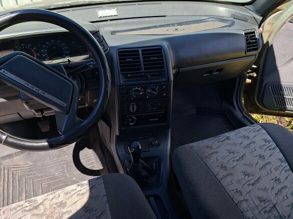 2006 Lada (ВАЗ) 2112, бежевый, 90000 рублей - вид 5