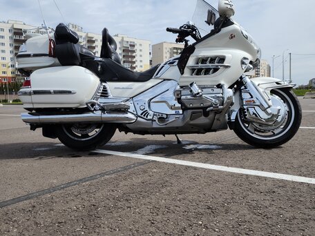 2010 Honda GL 1800 Gold Wing, белый, 1600000 рублей, вид 5