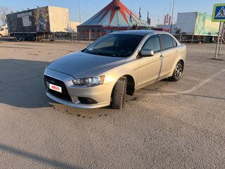 2011 Mitsubishi Lancer X Рестайлинг, серебристый, 600000 рублей, вид 1