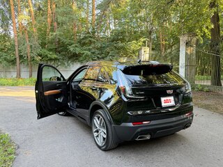 2022 Cadillac XT4 I, чёрный, 3500000 рублей, вид 5