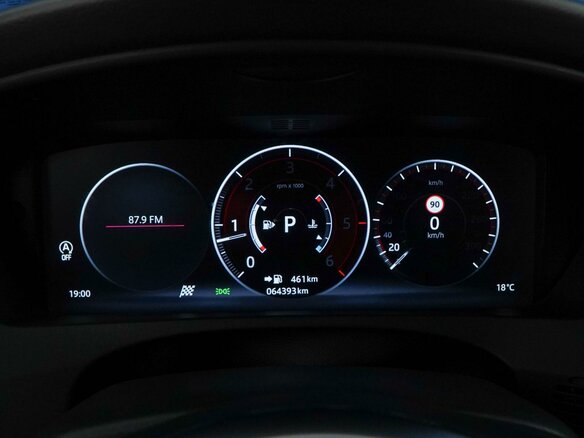 2017 Jaguar F-Pace I, серый, 3399077 рублей - вид 23