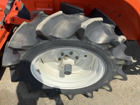 2010 Kubota Aste, красный, 500000 рублей - вид 8