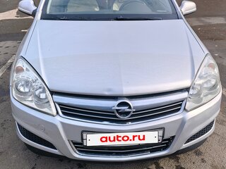 2010 Opel Astra H Рестайлинг, серебристый, 600000 рублей, вид 1