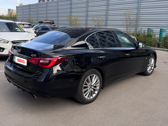 2017 Infiniti Q50 I Рестайлинг, чёрный, 1900000 рублей - вид 3