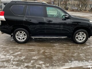 2010 Toyota Land Cruiser Prado 150 Series, чёрный, 2550000 рублей, вид 3