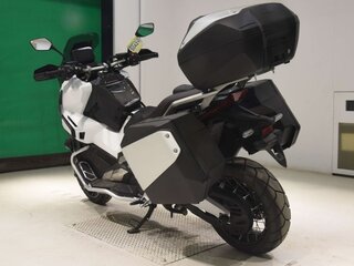 2025 Honda X-ADV, белый, 1553000 рублей, вид 3