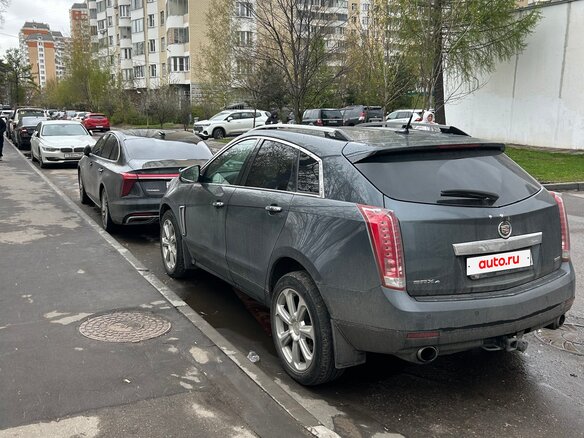 2013 Cadillac SRX II Рестайлинг, серый - вид 3