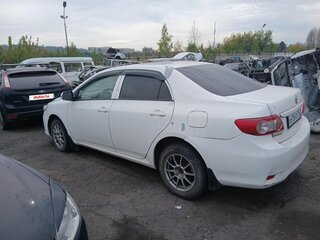 2012 Toyota Corolla X (E140, E150) Рестайлинг, белый, 500000 рублей, вид 2