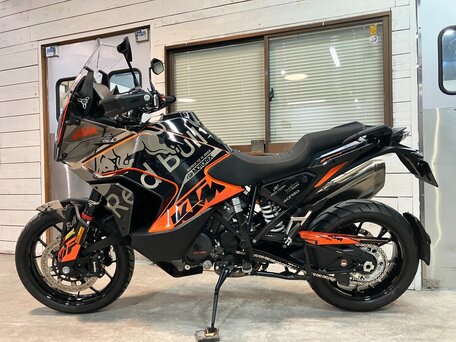 2022 KTM 1290 Super Adventure, чёрный, 1410000 рублей, вид 2