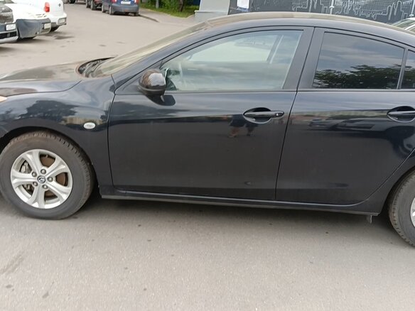 2013 Mazda 3 II (BL) Рестайлинг, чёрный, 900000 рублей - вид 5
