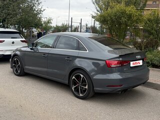 2017 Audi A3 III (8V) Рестайлинг, серый, 1650000 рублей, вид 3