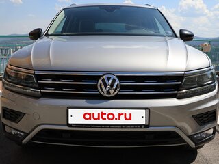 2019 Volkswagen Tiguan II, серебристый, 2900000 рублей, вид 2