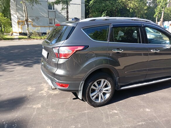 2018 Ford Kuga II Рестайлинг, серый - вид 4