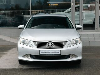2013 Toyota Camry VII (XV50), серебристый, 1480000 рублей, вид 2