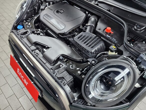 2022 Mini Hatch Cooper III (F55/F56) Рестайлинг 2, зелёный, 2000000 рублей - вид 7