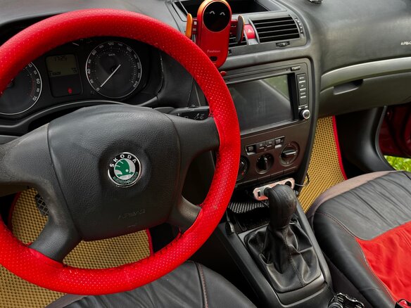 2008 Skoda Octavia II (A5), красный, 449000 рублей - вид 11