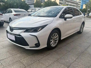 2022 Toyota Corolla XII (E210), белый, 1150000 рублей, вид 3
