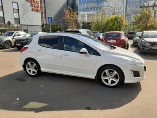 2011 Peugeot 308 I Рестайлинг, белый, 538000 рублей, вид 3