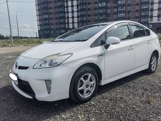 2015 Toyota Prius III Рестайлинг (XW30), белый, 1260000 рублей, вид 4