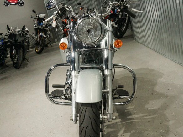 2012 Harley-Davidson Dyna Switchback, серебристый, 800000 рублей - вид 11