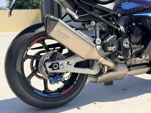 2025 BMW M 1000 RR, чёрный, 3999999 рублей - вид 13