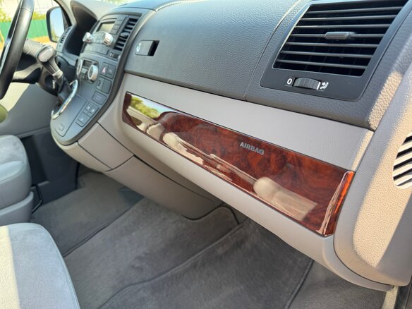 2006 Volkswagen Multivan T5, чёрный, 3550000 рублей - вид 26