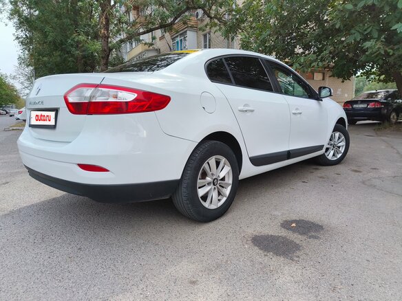 2013 Renault Fluence I Рестайлинг, белый, 815000 рублей - вид 8