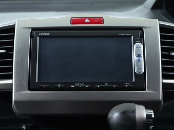 2014 Honda Freed Spike I Рестайлинг, белый, 1249000 рублей - вид 9
