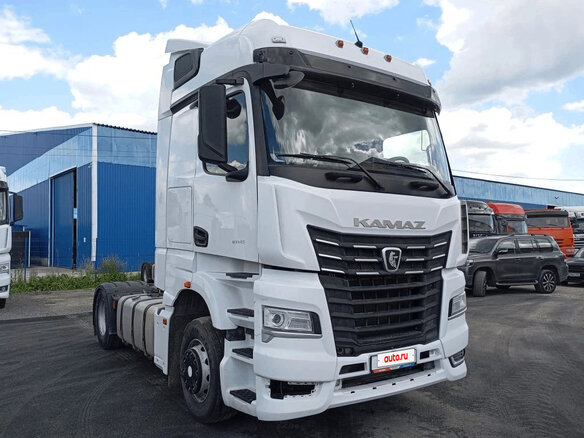 2021 КамАЗ 54901, белый, 2834750 рублей - вид 1
