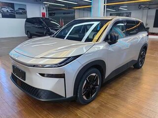 2025 Toyota bZ3X 58.3 kWh, серебристый, 2140000 рублей, вид 1