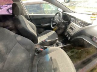 2016 Kia Rio III Рестайлинг, серебристый, 443000 рублей, вид 5