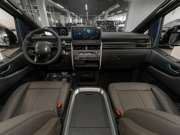 2026 Hyundai Staria I Рестайлинг, чёрный, 7850000 рублей - вид 7