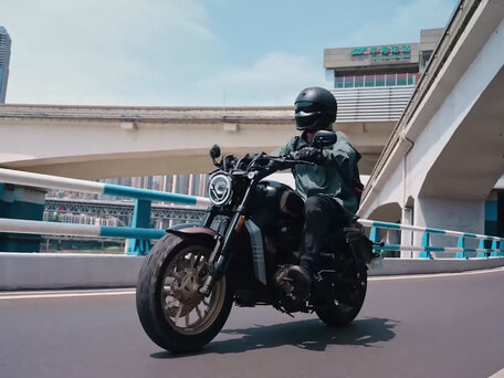 2026 Voge CU250, чёрный, 452000 рублей, вид 2