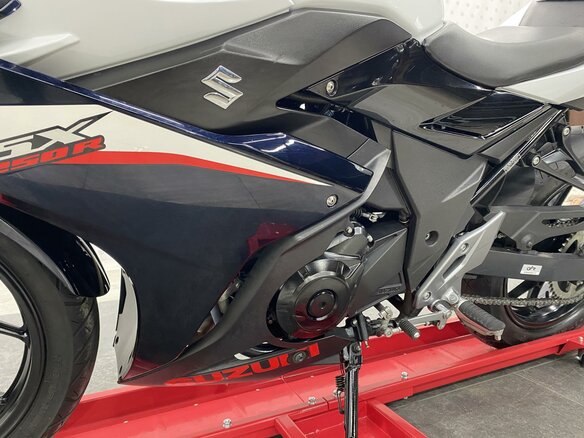 2018 Suzuki GSX 250 R, чёрный, 389000 рублей - вид 8