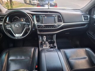 2017 Toyota Highlander III (XU50) Рестайлинг, белый, 3000000 рублей, вид 5