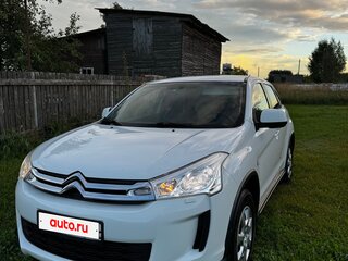 2013 Citroen C4 Aircross, белый, 1250000 рублей, вид 3
