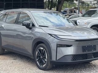 2026 Toyota bZ3X 58.3 kWh, серый, 2690000 рублей, вид 4