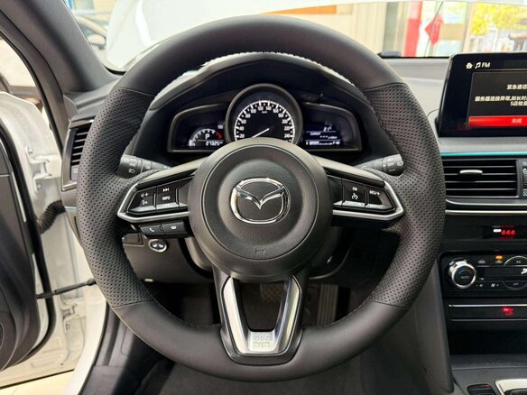 2023 Mazda CX-4 I Рестайлинг, белый, 2169000 рублей - вид 9