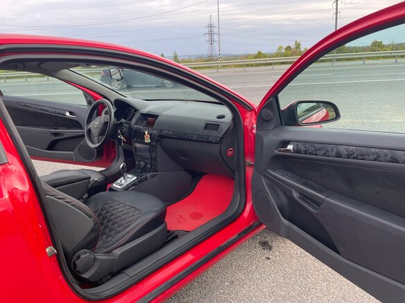 2008 Opel Astra GTC H Рестайлинг, красный - вид 12