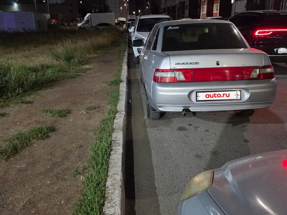 2011 Lada (ВАЗ) 2110 Богдан, серебристый, 170000 рублей - вид 4