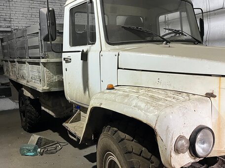 2006 ГАЗ 3308, белый, 700000 рублей, вид 1